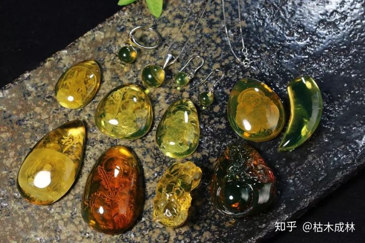 关于琥珀蜜蜡的这些传说你不能不知道（关于琥珀蜜蜡的这些传说你不能不知道什么）